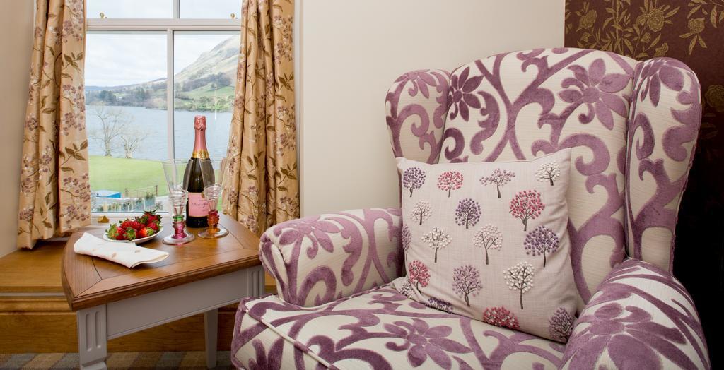 Waternook Lakeside Accommodation Penrith Bagian luar foto